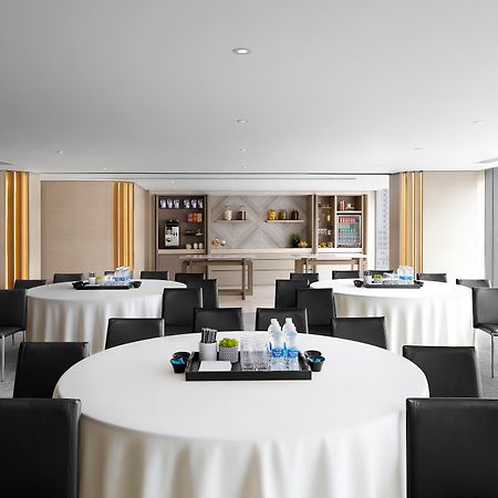 New World Wuhan Hotel Exterior foto