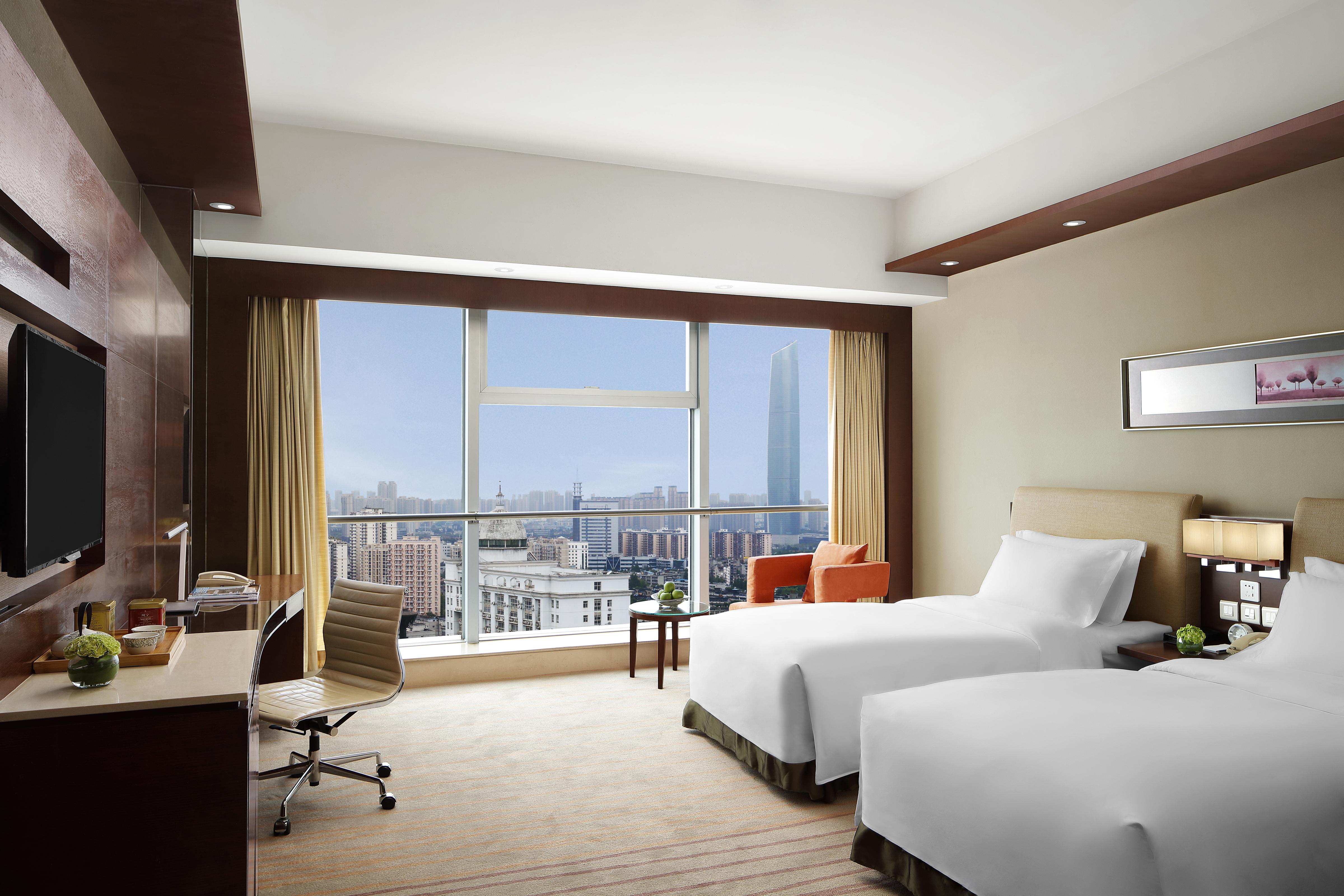 New World Wuhan Hotel Exterior foto