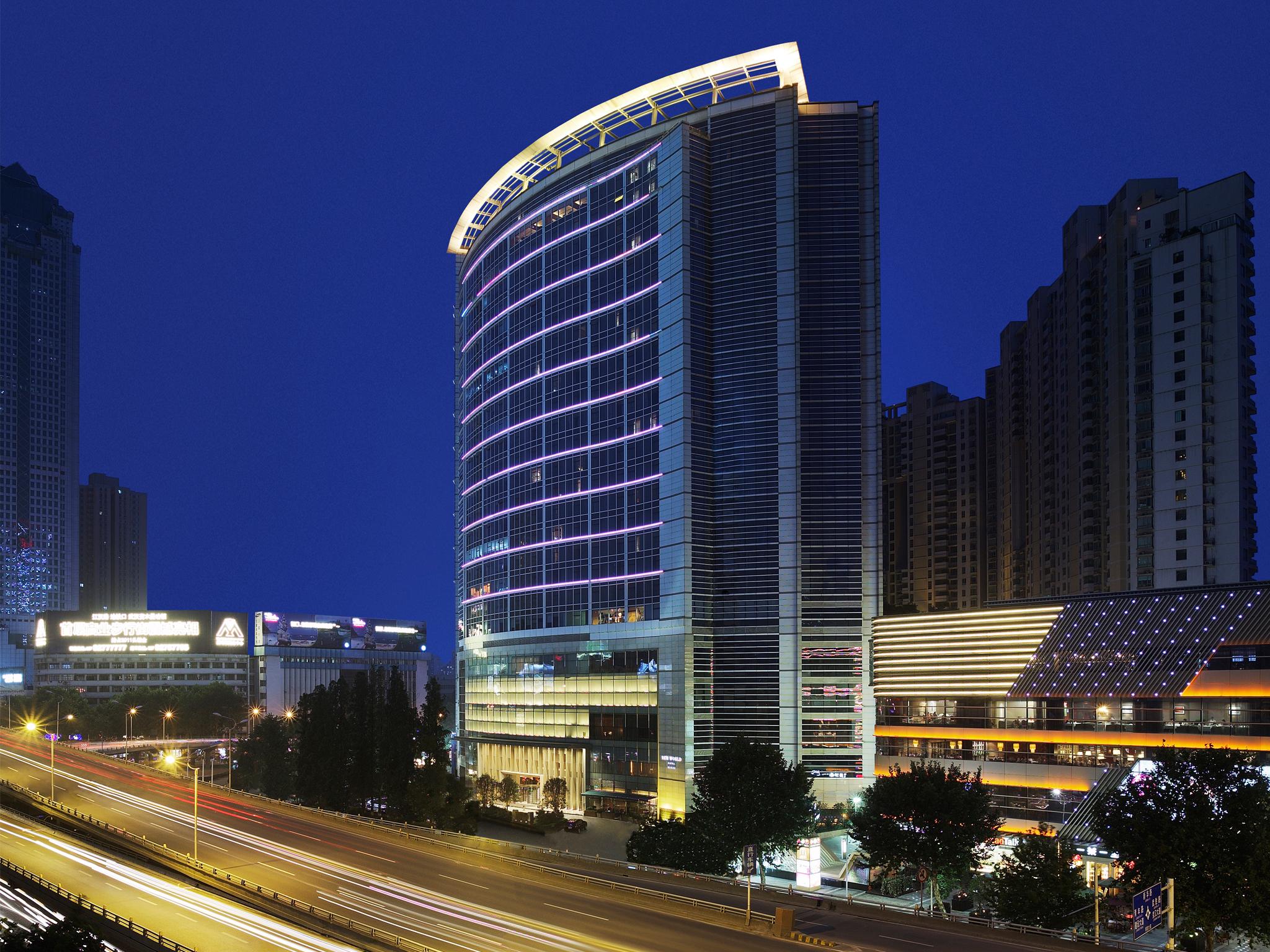 New World Wuhan Hotel Exterior foto