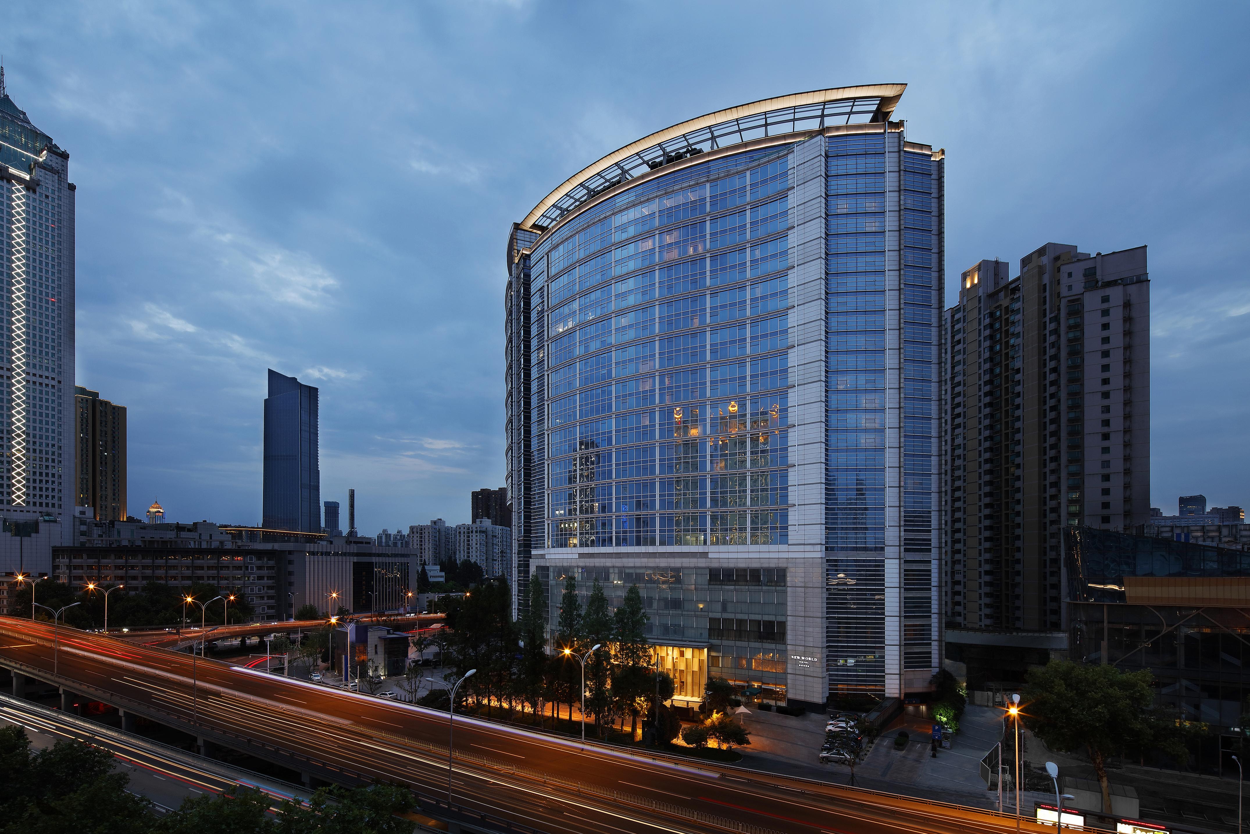 New World Wuhan Hotel Exterior foto