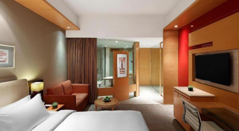 New World Wuhan Hotel Exterior foto