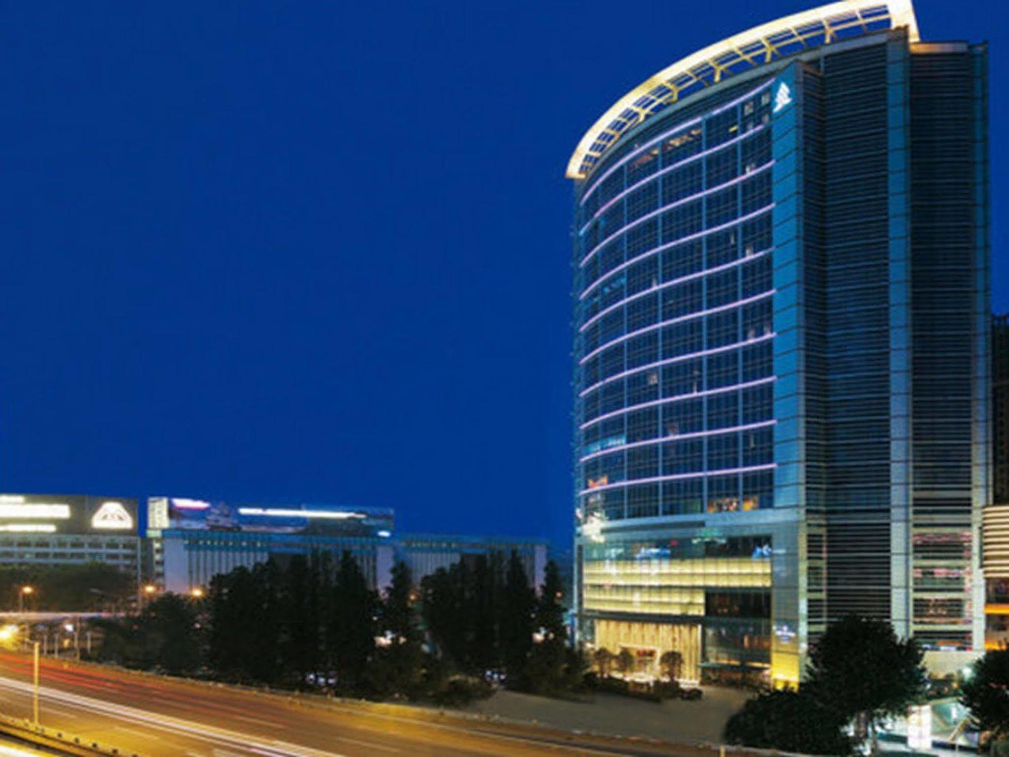 New World Wuhan Hotel Exterior foto